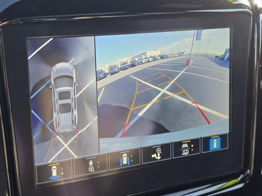 used 2023 Chevrolet Traverse car, priced at $37,980