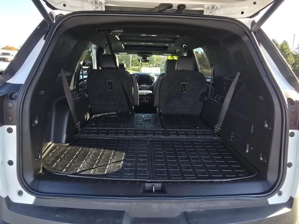 used 2023 Chevrolet Traverse car, priced at $37,980