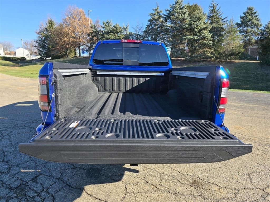 new 2025 Nissan Frontier car