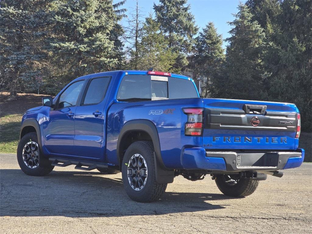 new 2025 Nissan Frontier car