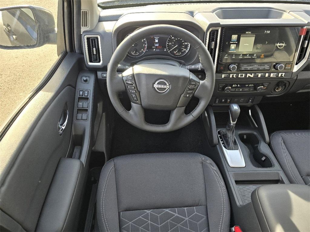 new 2025 Nissan Frontier car