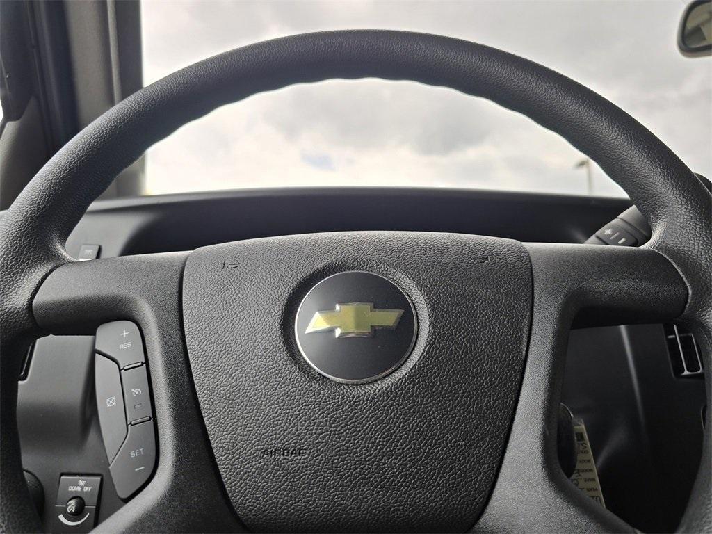 new 2025 Chevrolet Express 2500 car, priced at $50,327