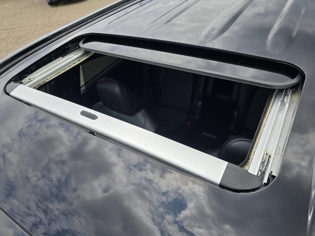 used 2022 Toyota Highlander car, priced at $39,850