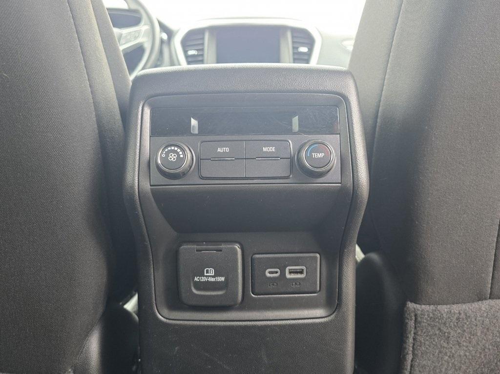 used 2023 GMC Acadia car, priced at $31,153