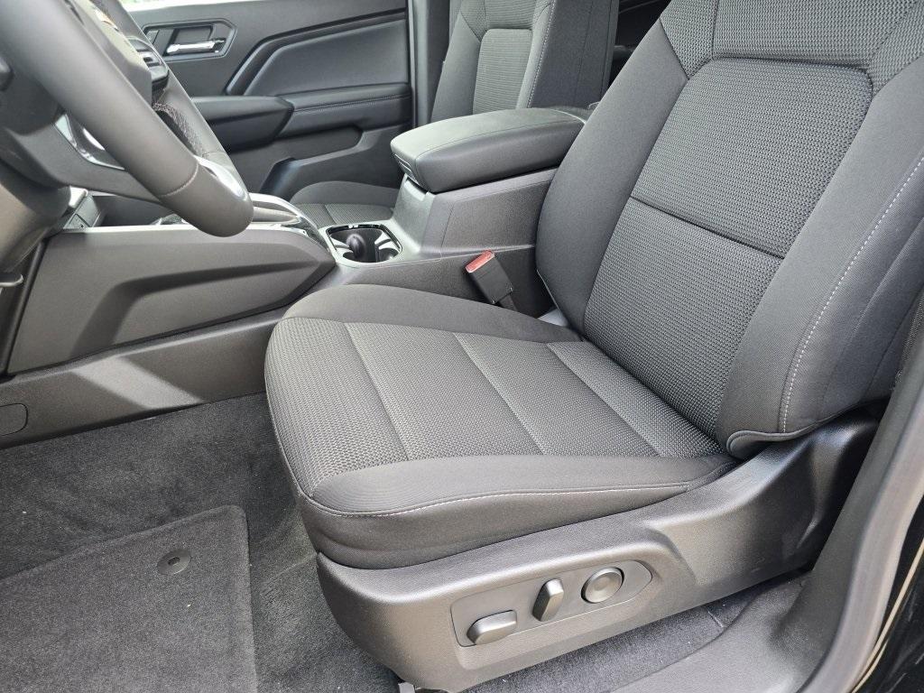 new 2025 Chevrolet Colorado car, priced at $40,190