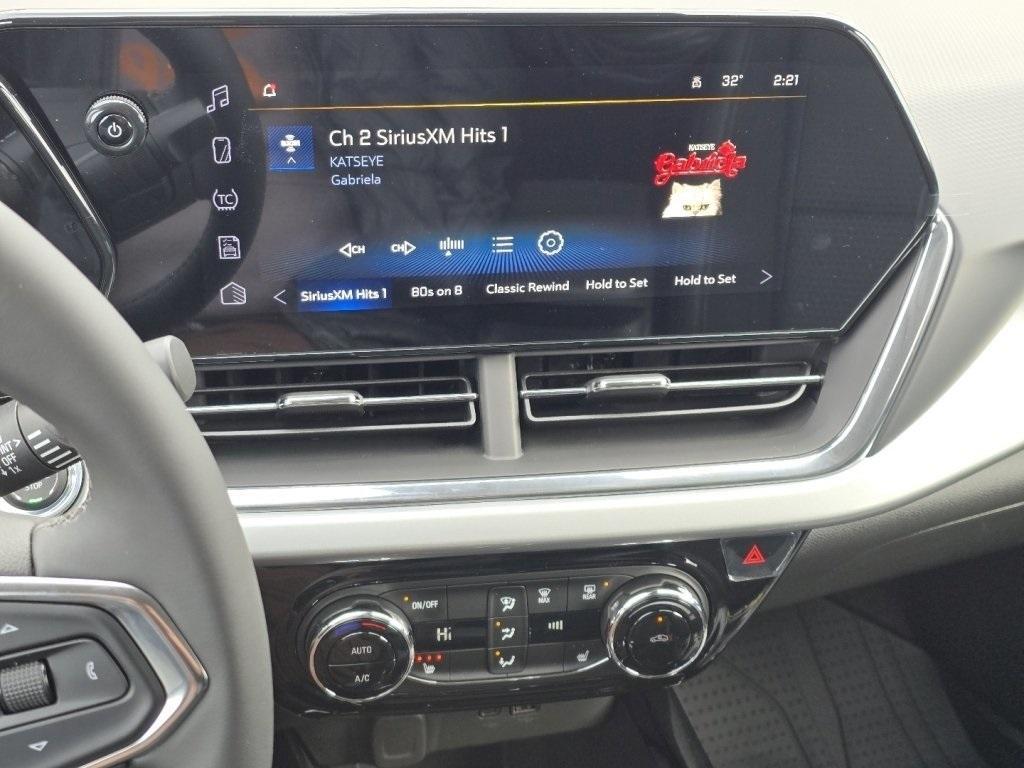 new 2026 Chevrolet Trax car, priced at $25,101