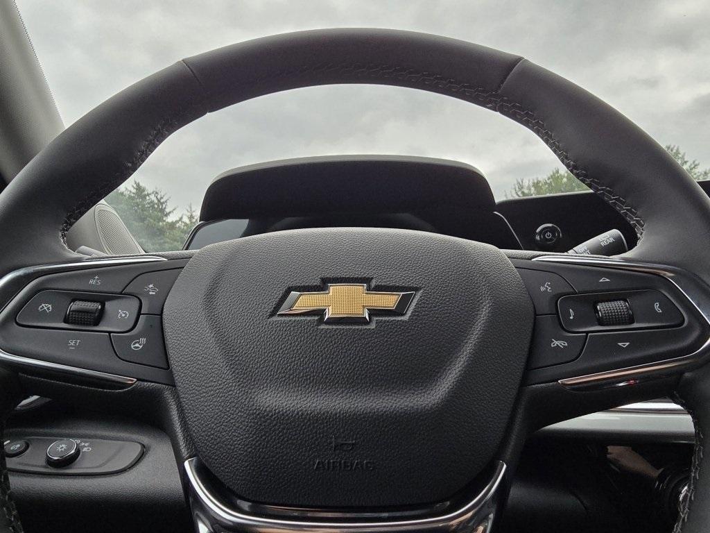 new 2025 Chevrolet Trax car, priced at $24,720