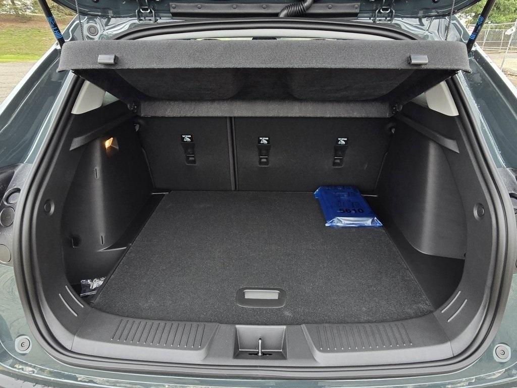 new 2025 Chevrolet Trax car, priced at $24,720