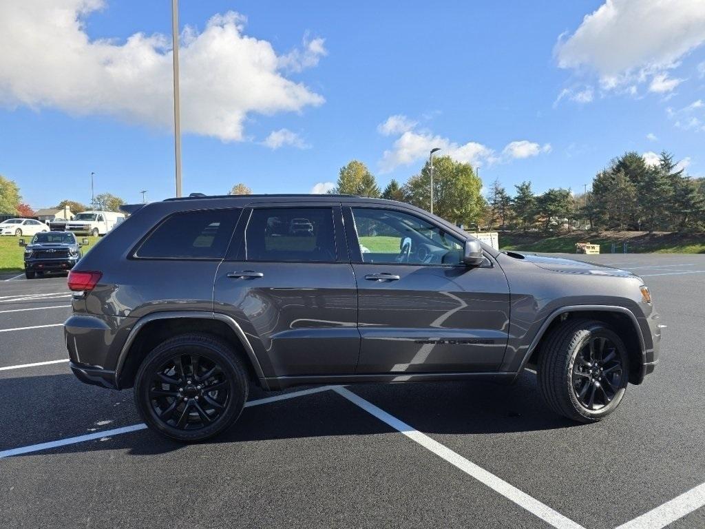 used 2021 Jeep Grand Cherokee car, priced at $24,242