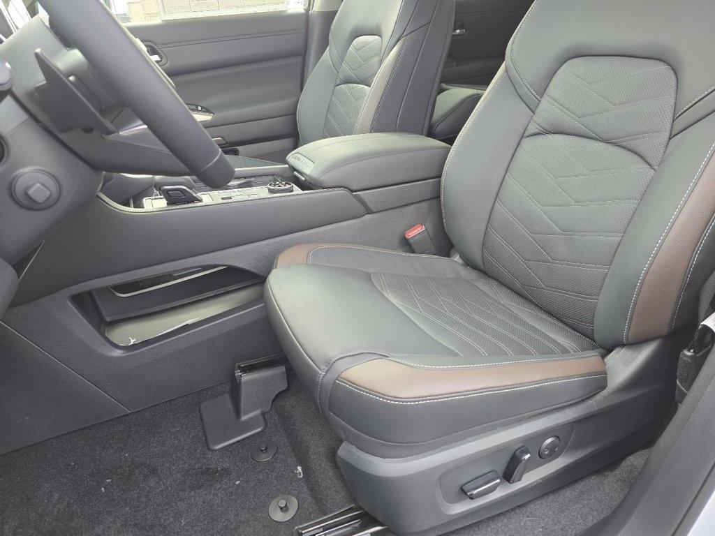 new 2025 Nissan Pathfinder car