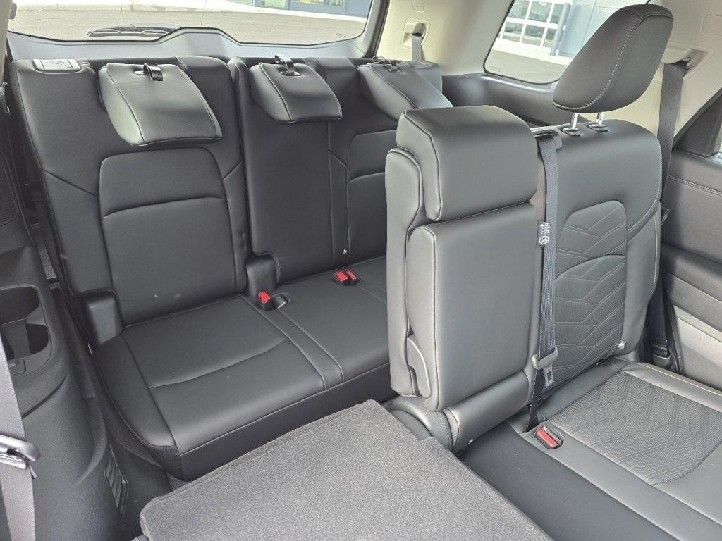 new 2025 Nissan Pathfinder car