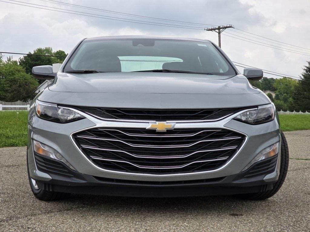 new 2025 Chevrolet Malibu car, priced at $29,159
