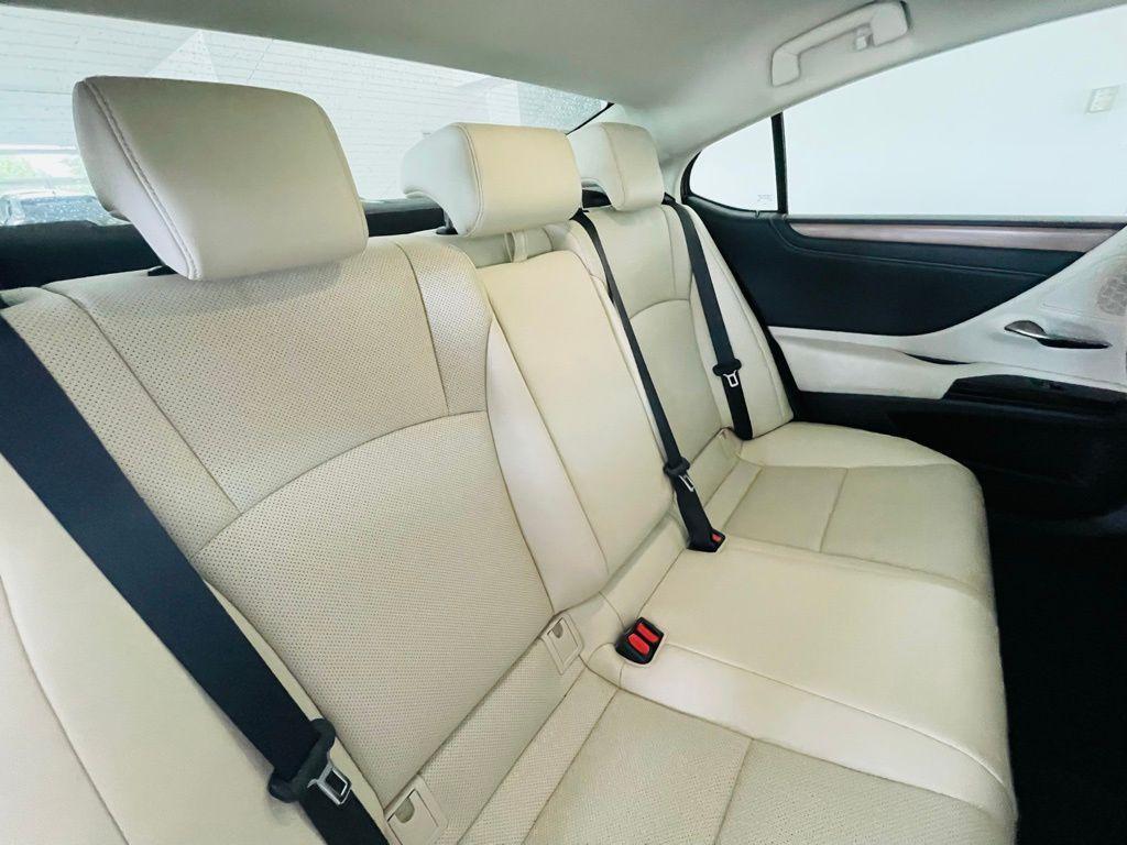 used 2025 Lexus ES 350 car, priced at $44,988