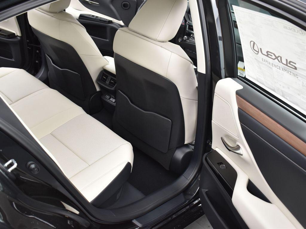 new 2025 Lexus ES 300h car, priced at $50,994