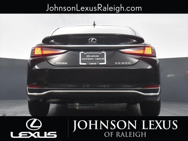 new 2025 Lexus ES 300h car, priced at $50,994