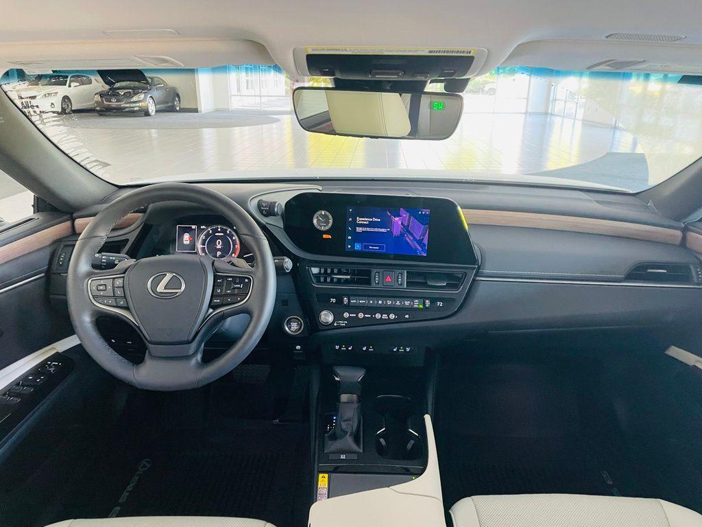 used 2024 Lexus ES 350 car, priced at $43,988