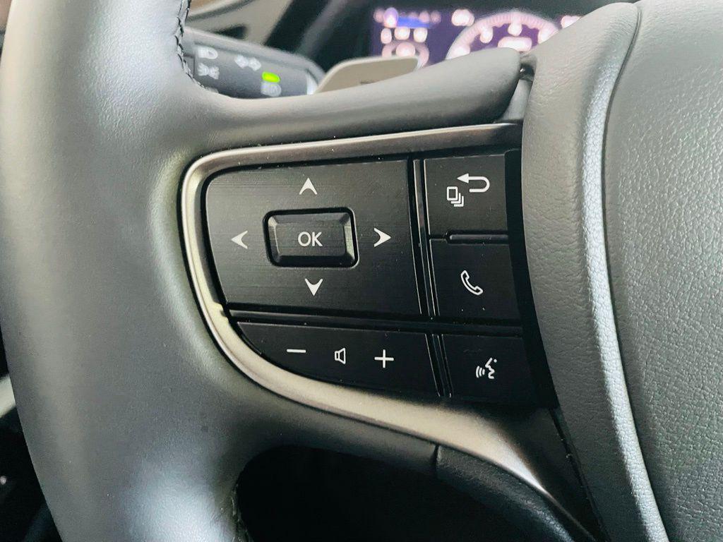 used 2024 Lexus ES 350 car, priced at $43,988