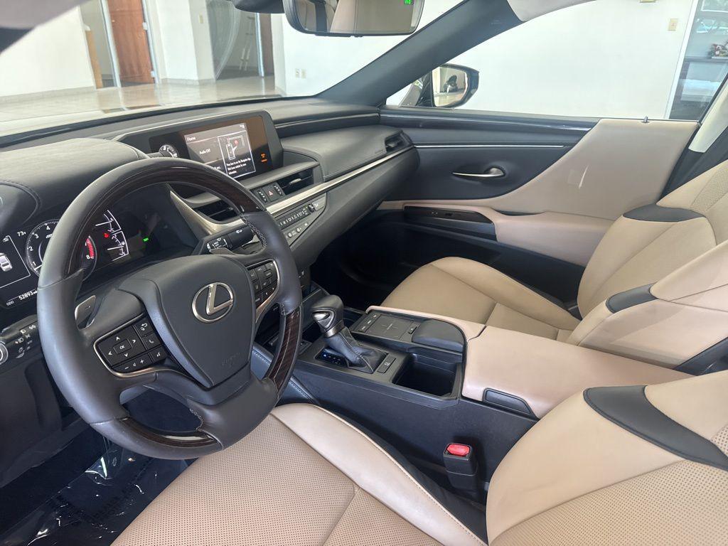 used 2019 Lexus ES 350 car, priced at $31,488
