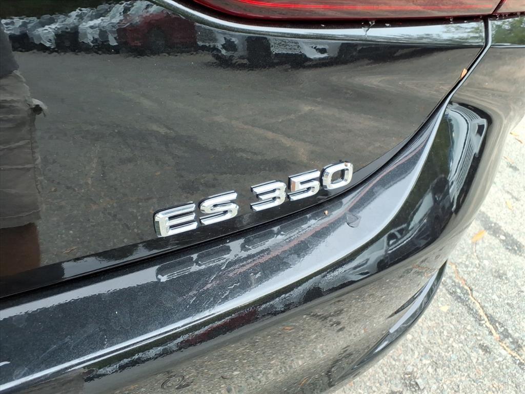 new 2025 Lexus ES 350 car, priced at $50,024
