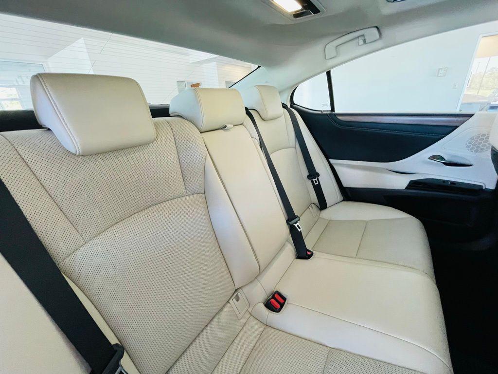 used 2023 Lexus ES 350 car, priced at $41,488