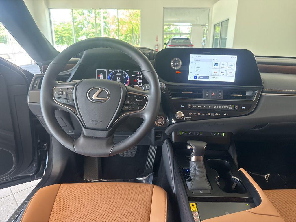 used 2024 Lexus ES 350 car, priced at $40,988