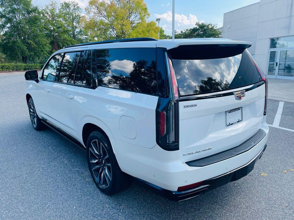 used 2023 Cadillac Escalade ESV car, priced at $80,988