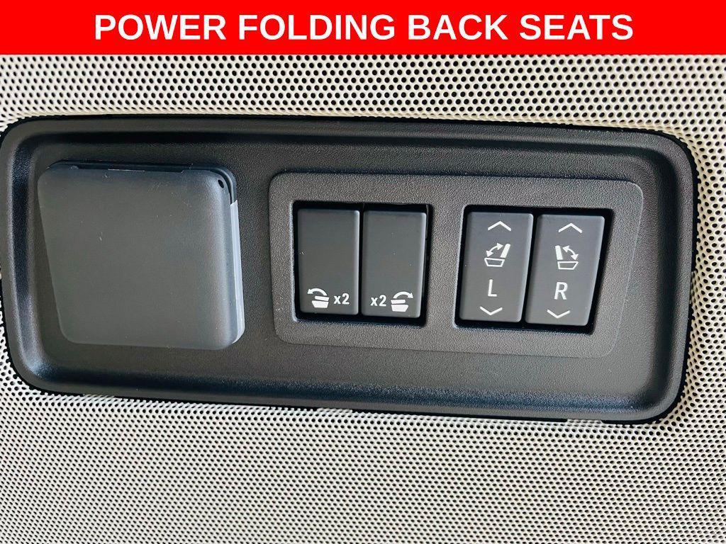 used 2023 Cadillac Escalade ESV car, priced at $80,988