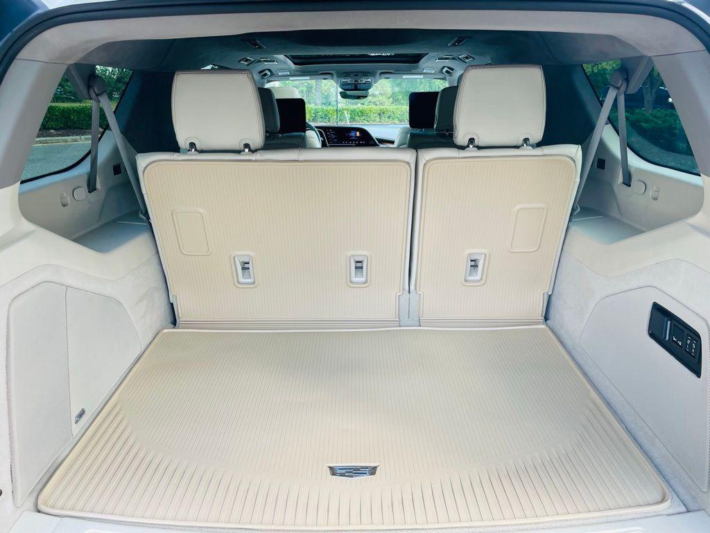 used 2023 Cadillac Escalade ESV car, priced at $80,988
