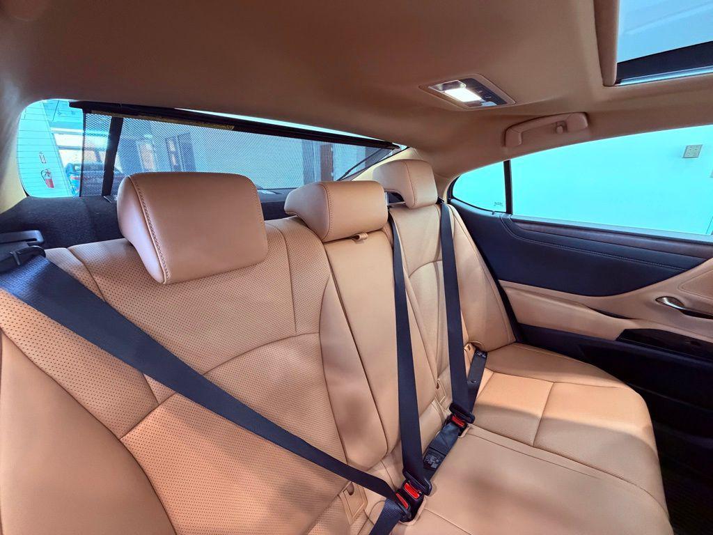 used 2025 Lexus ES 350 car, priced at $44,988