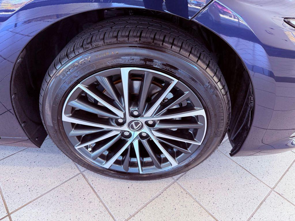 used 2025 Lexus ES 350 car, priced at $44,988