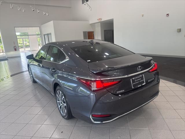 used 2022 Lexus ES 300h car, priced at $36,488