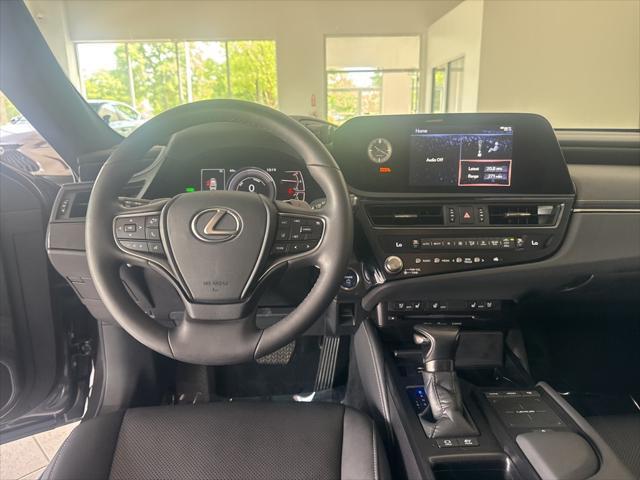 used 2022 Lexus ES 300h car, priced at $36,488
