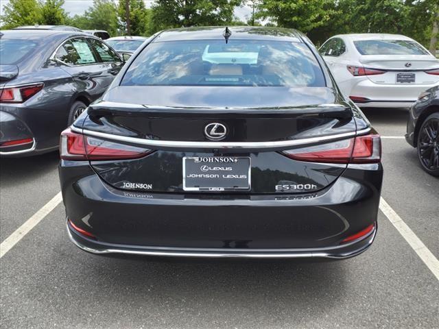 new 2024 Lexus ES 300h car, priced at $53,820