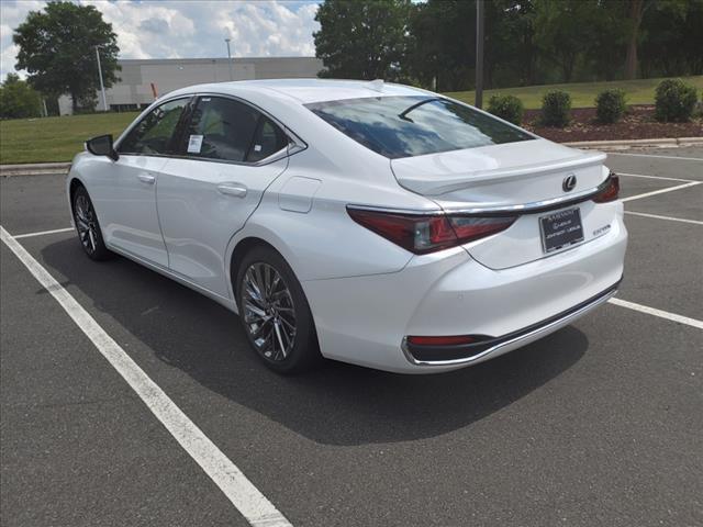 new 2024 Lexus ES 300h car, priced at $57,110