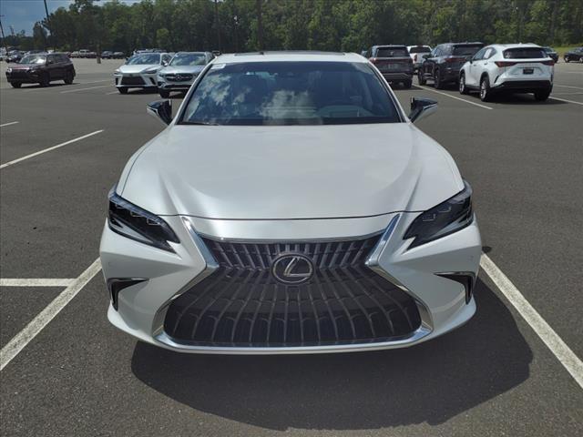 new 2024 Lexus ES 300h car, priced at $57,110