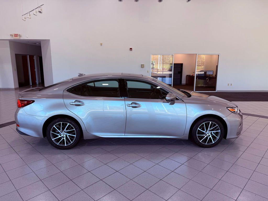 used 2016 Lexus ES 350 car, priced at $16,988