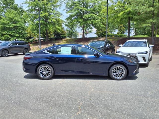 new 2025 Lexus ES 300h car, priced at $54,024