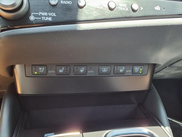 new 2025 Lexus ES 300h car, priced at $54,024