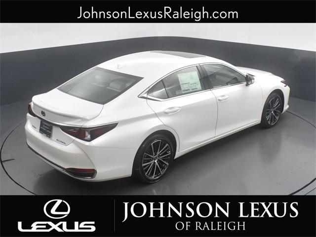 new 2025 Lexus ES 300h car, priced at $51,524