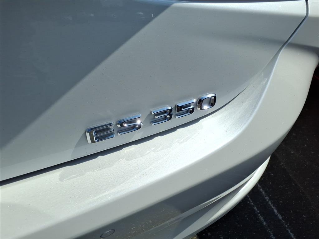 new 2025 Lexus ES 350 car, priced at $50,205