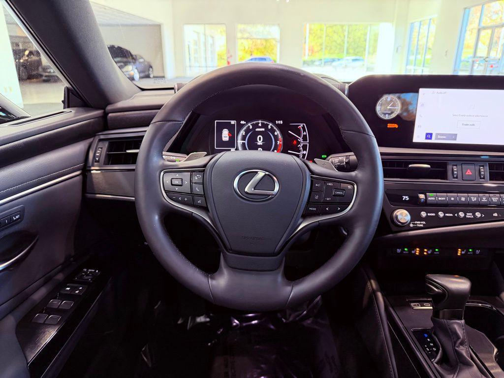 used 2024 Lexus ES 350 car, priced at $39,388