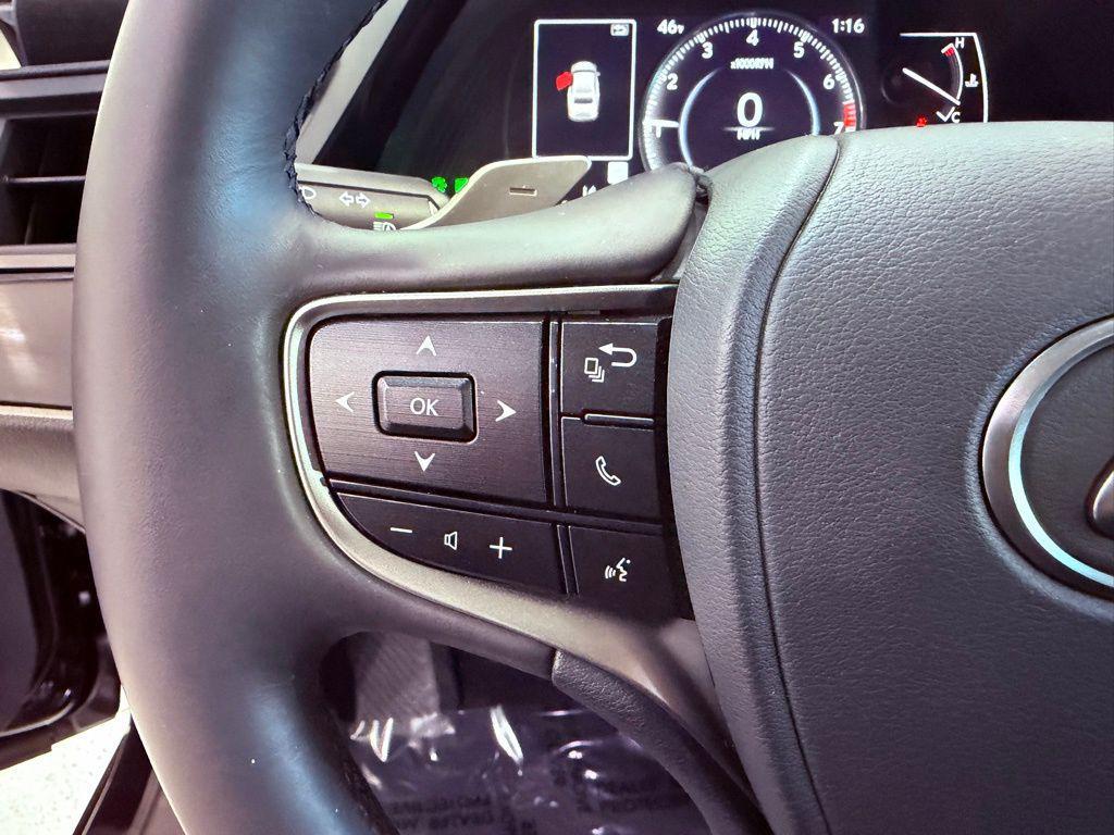 used 2024 Lexus ES 350 car, priced at $39,388