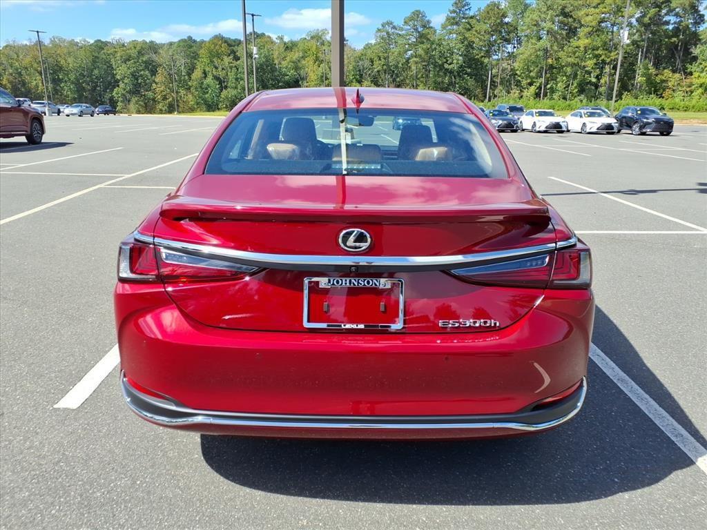 new 2025 Lexus ES 300h car, priced at $49,929