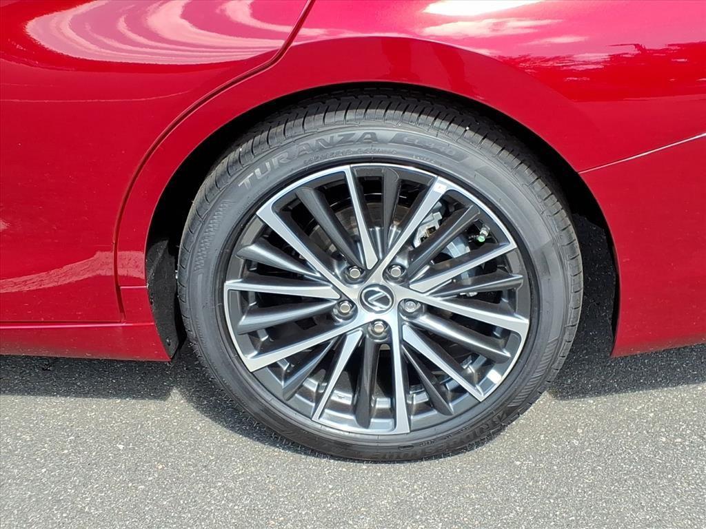 new 2025 Lexus ES 300h car, priced at $49,929