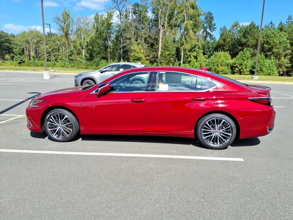 new 2025 Lexus ES 300h car, priced at $49,929