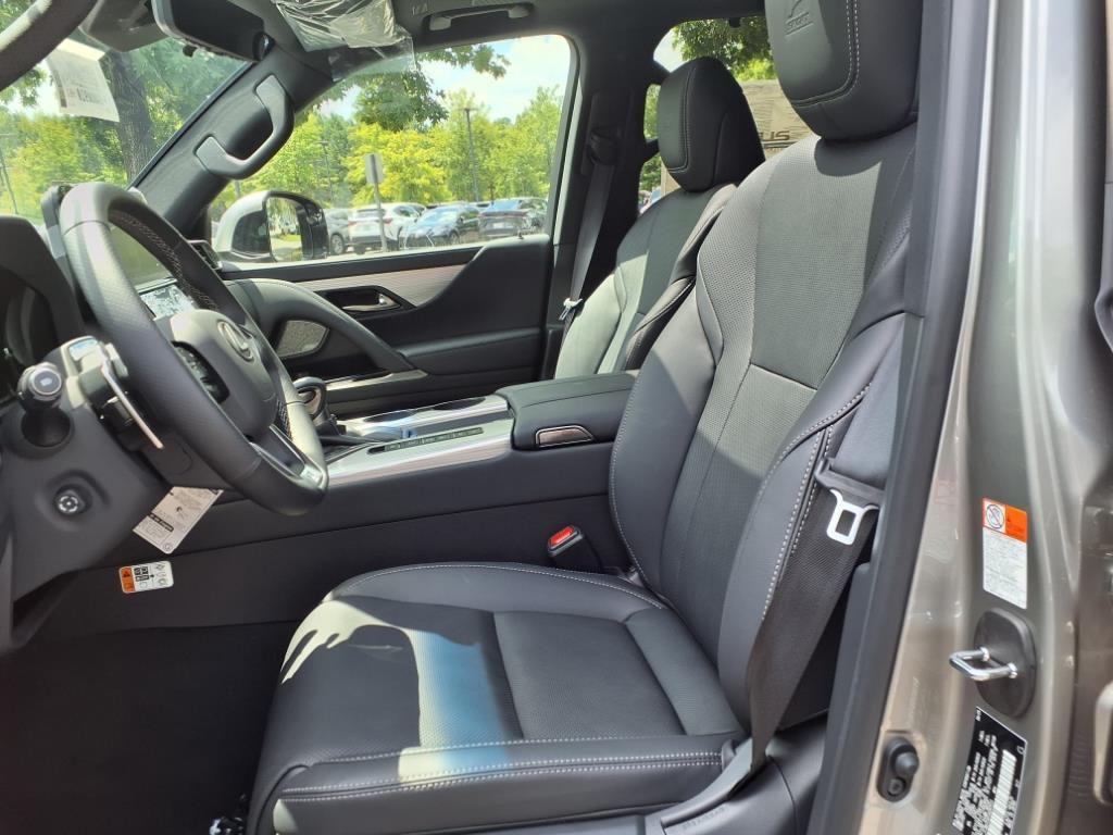 new 2025 Lexus LX 600 car, priced at $117,888