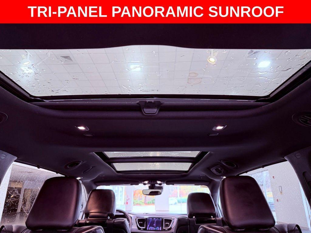 used 2020 Chrysler Pacifica Hybrid car, priced at $22,988