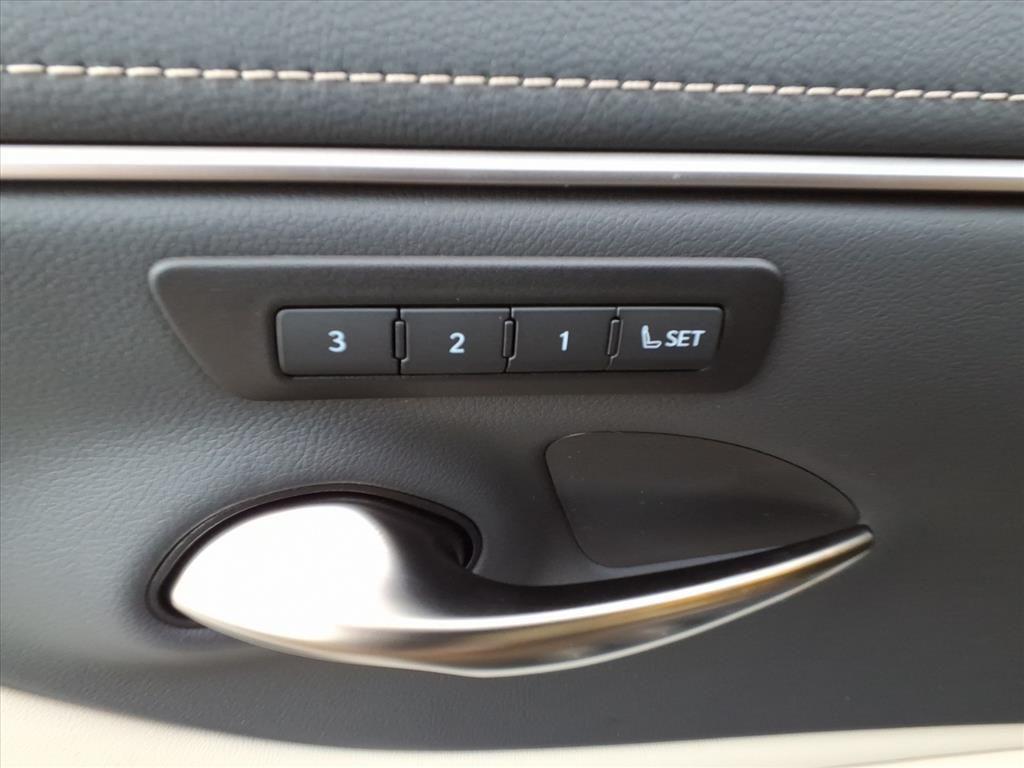 new 2025 Lexus ES 350 car, priced at $49,304