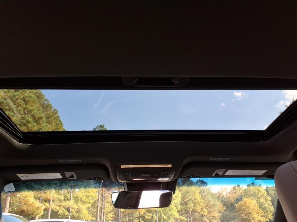 new 2025 Lexus ES 300h car, priced at $51,124