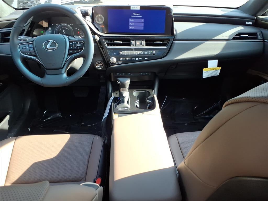 new 2025 Lexus ES 300h car, priced at $51,124